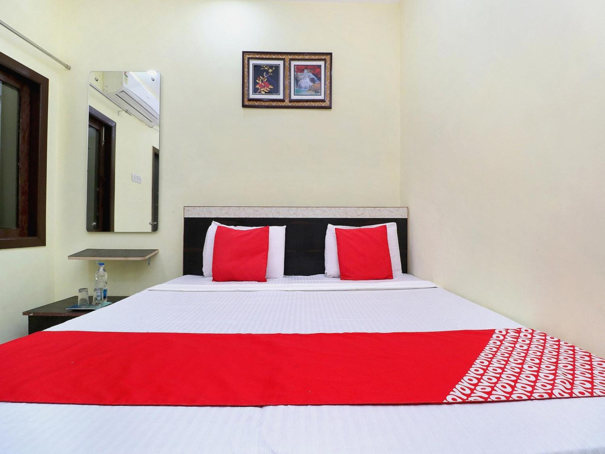 โอโย 27650 เกียน เรซิเดนซี Hotel อัมริตสา ภายนอก รูปภาพ